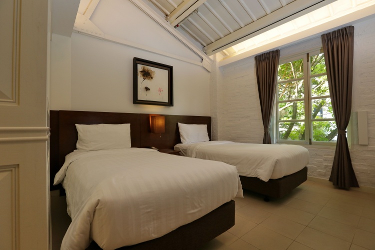 Standard Double room with view