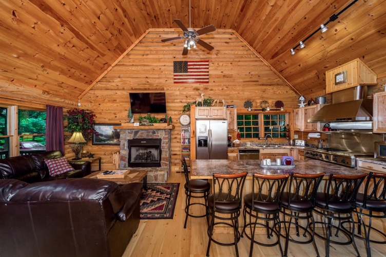 3 Bedrooms Cottage with balcony