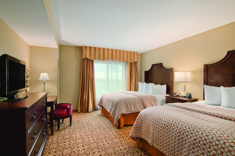 Accessible Quadruple Suite