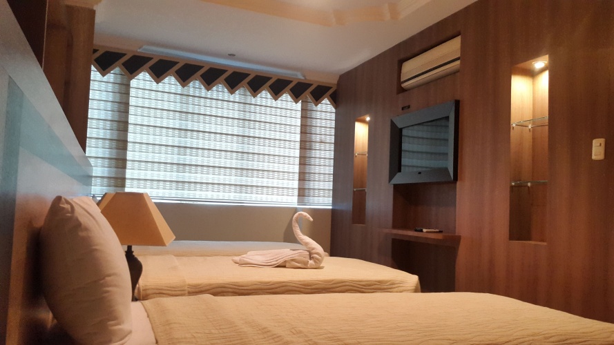 Standard Triple room