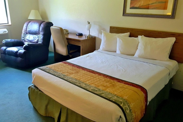 Deluxe Double Family Suite