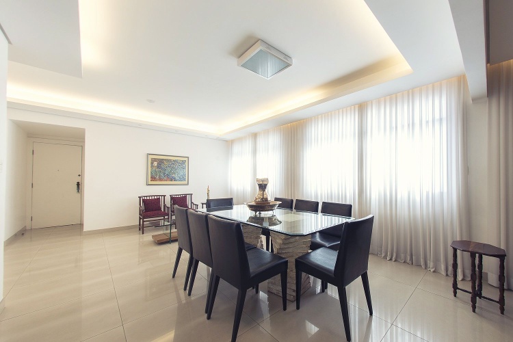 3 Bedrooms Apartment