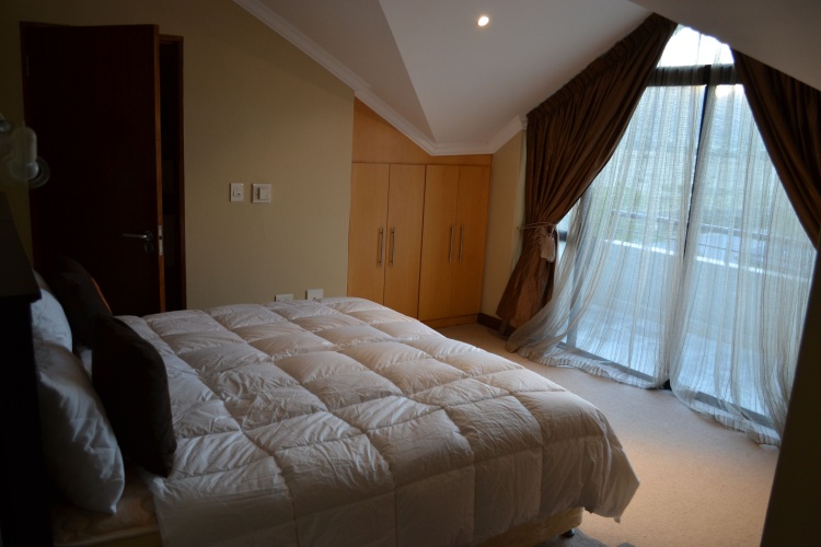 1 Bedroom Double Club Suite