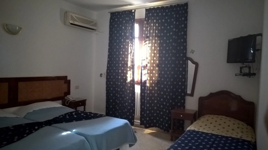 Triple room