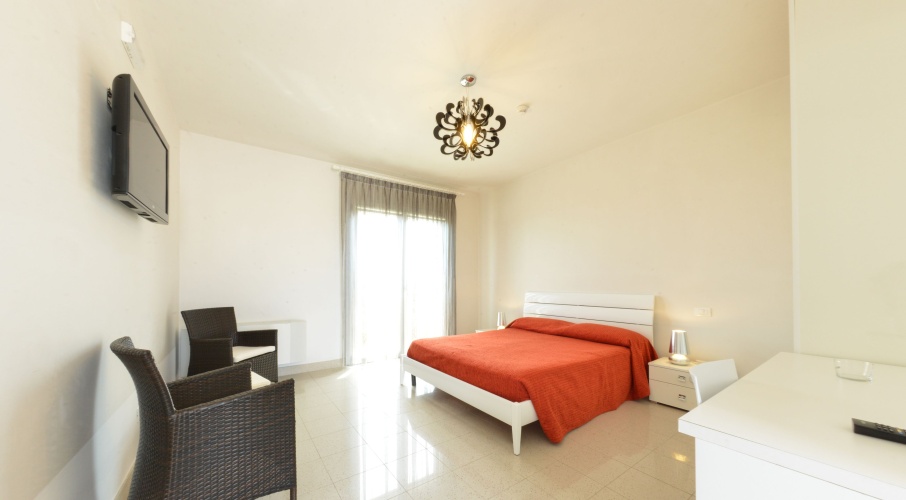 Superior Triple room with ocean view