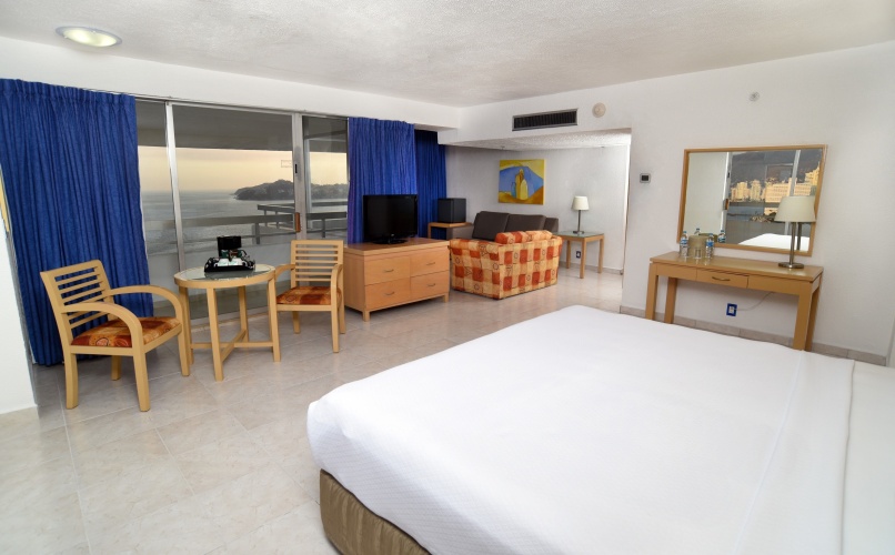 Double Suite with balcony and with bay view