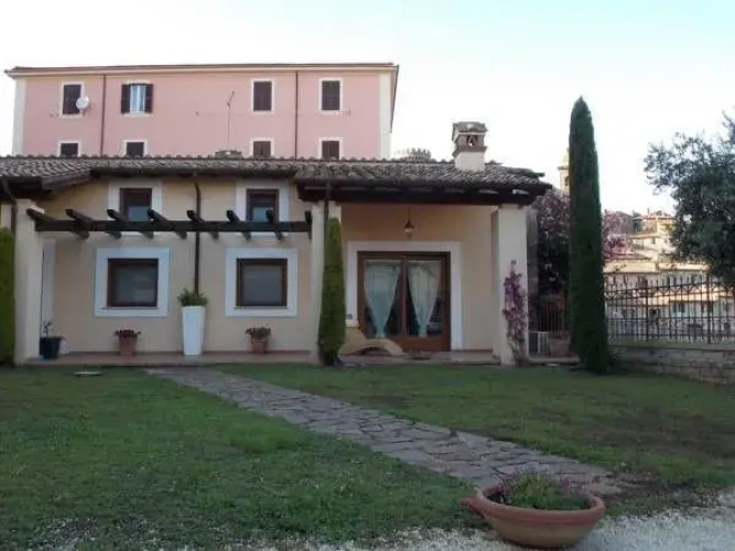 1 Bedroom Double Apartment with garden view