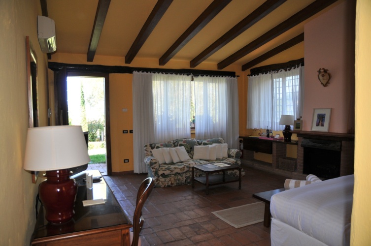 Luxury Suite