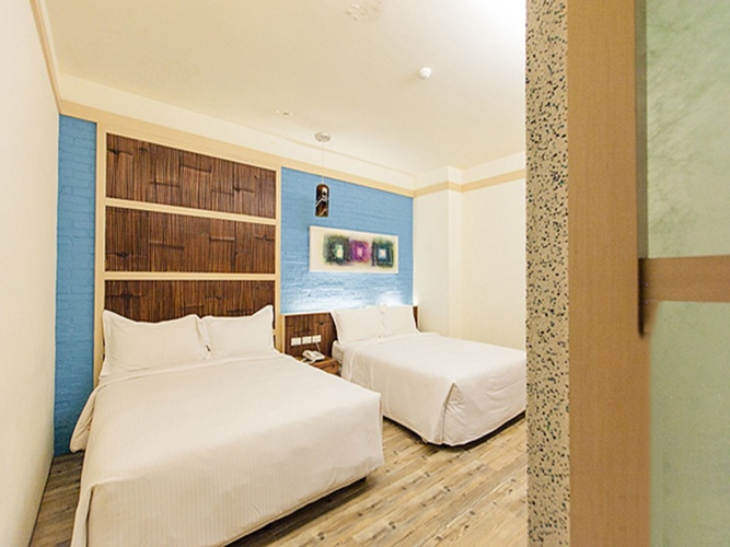 Standard Double room with balcony and with street view
