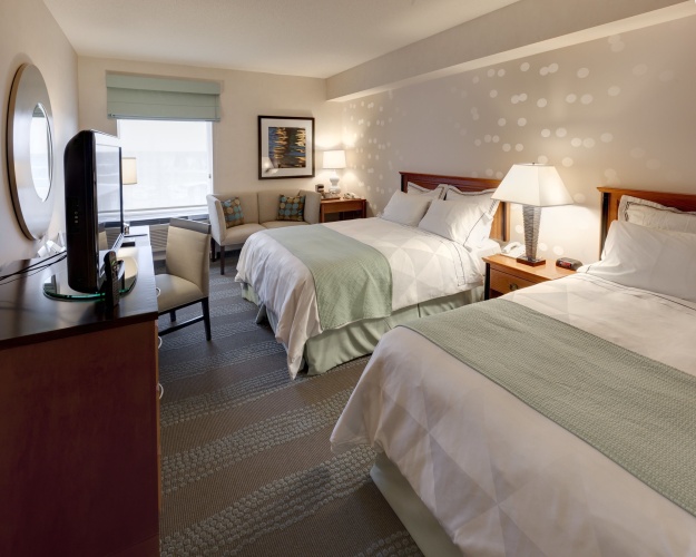 Standard Quadruple room with city view