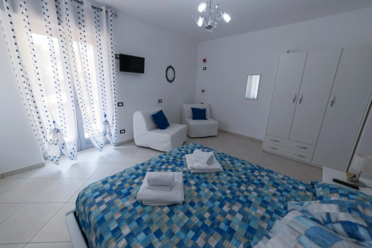 1 Bedroom Apartment with balcony and with city view