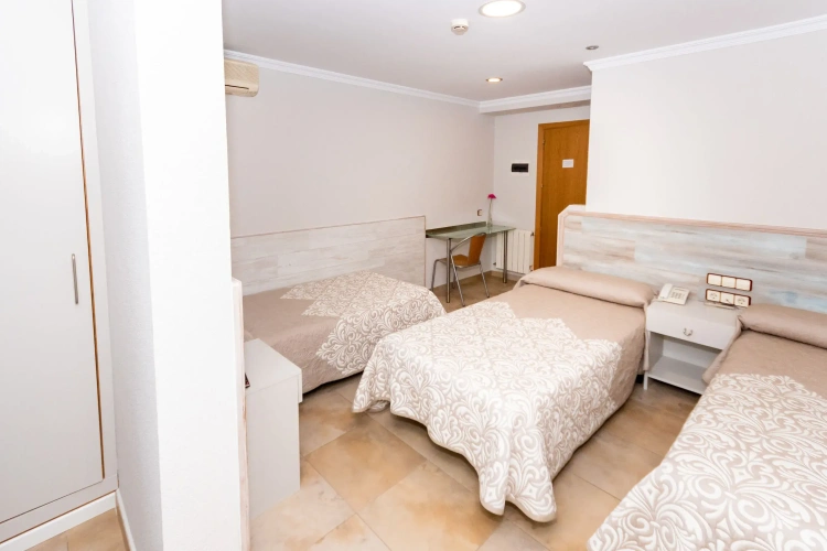 Triple room