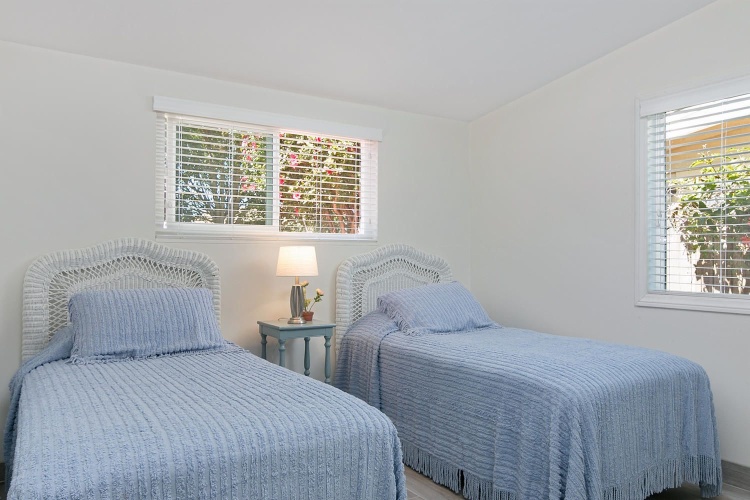 3 Bedrooms Bungalow