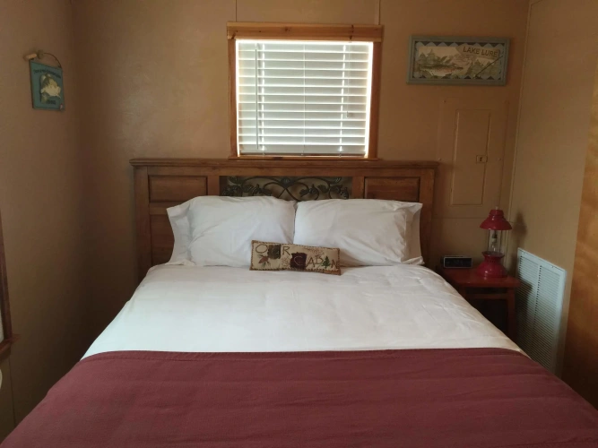 1 Bedroom Deluxe room with lake view