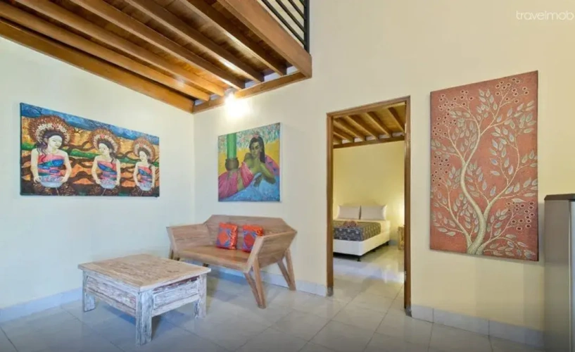 2 Bedrooms Sextuple Villa