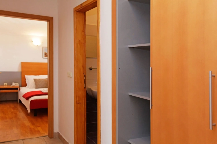 1 Bedroom Apartment with balcony