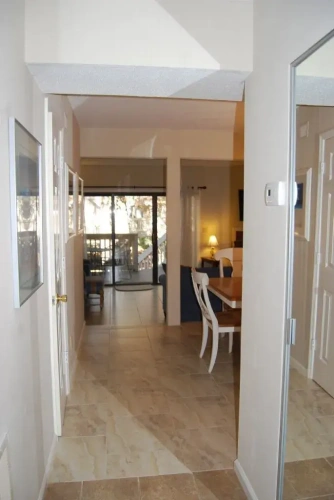 2 Bedrooms Villa with balcony