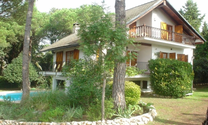 4 Bedrooms Family Villa with pool view