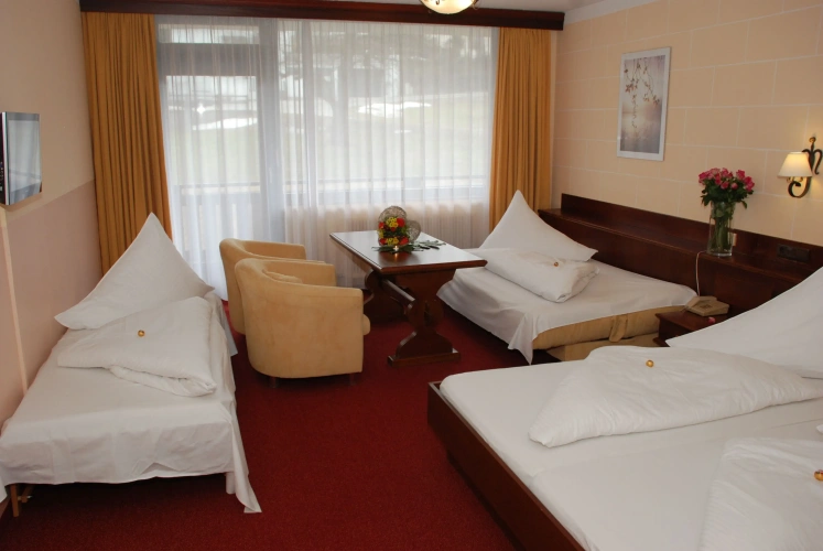 Standard Quadruple room with balcony