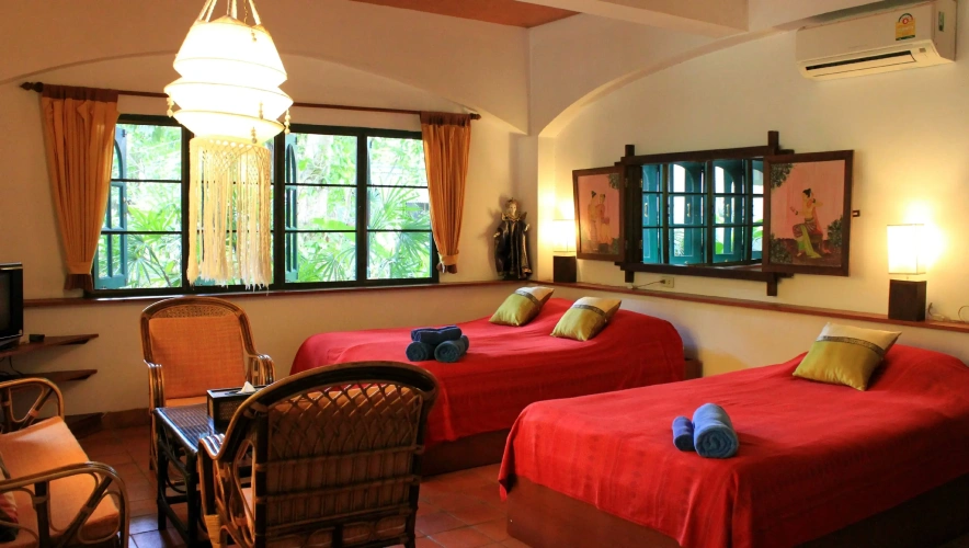 Standard Twin room