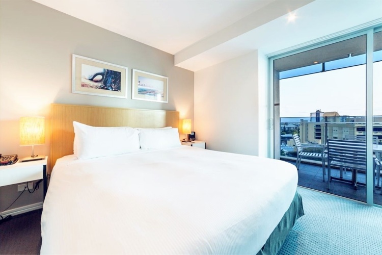 2 Bedrooms Double Apartment with city view