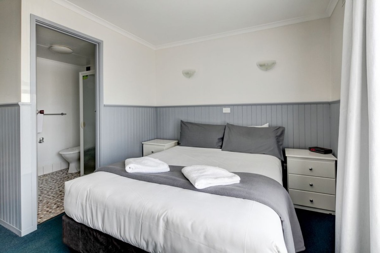 Standard Double room with view