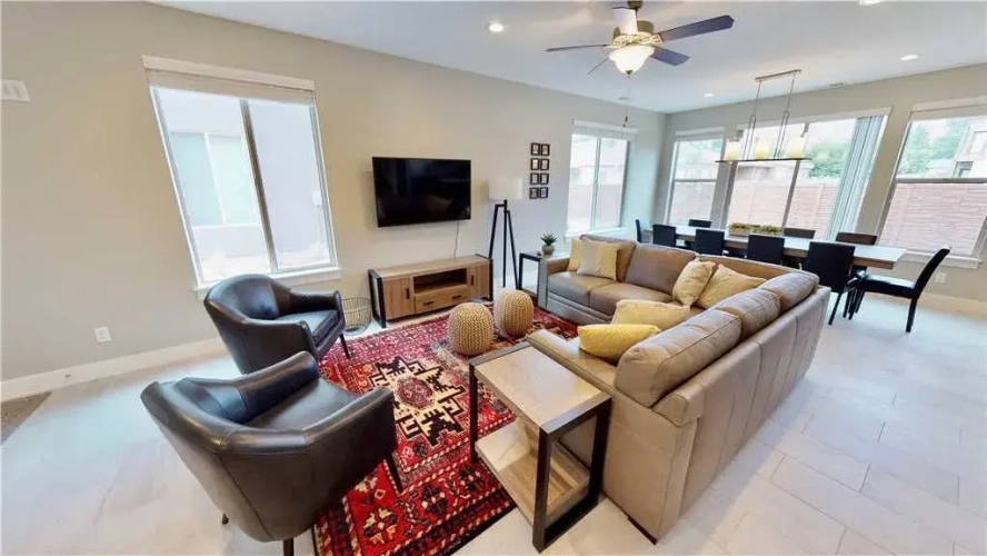 4 Bedrooms Standard room with balcony