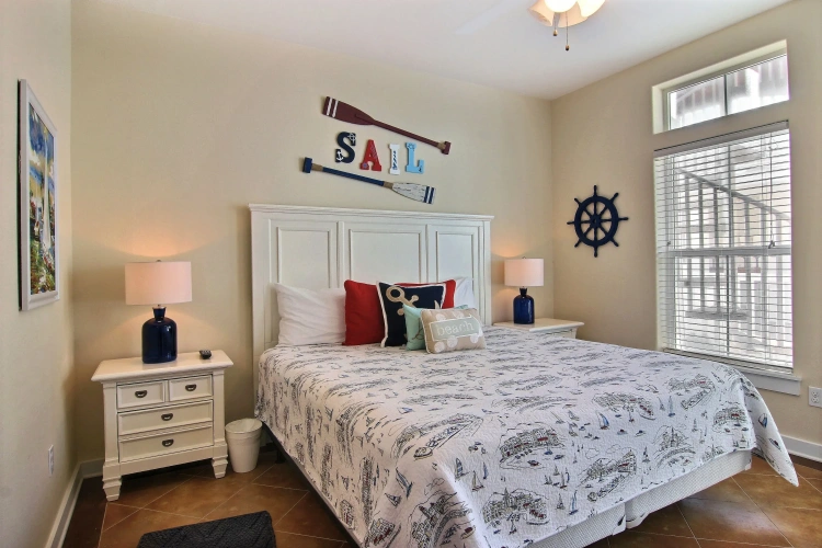 3 Bedrooms Cottage with balcony