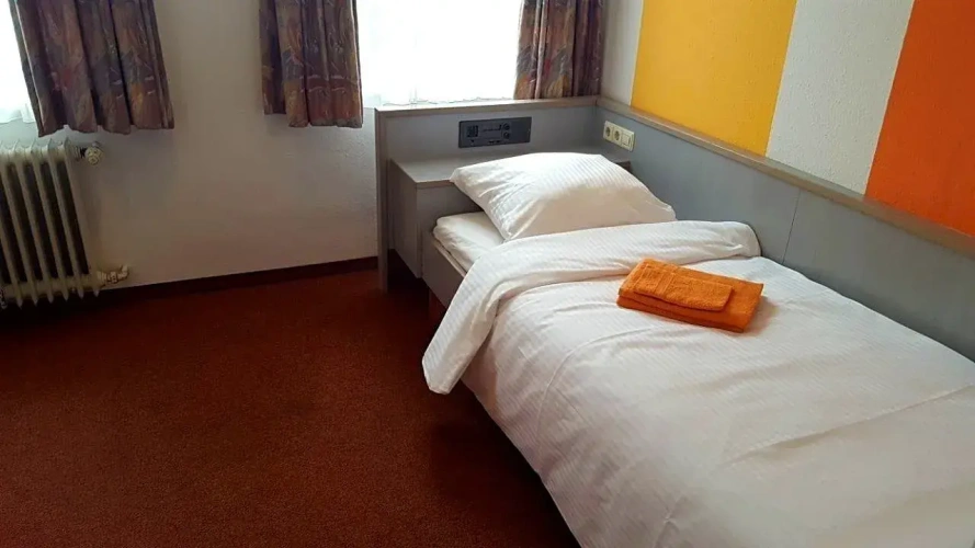 Standard Single room with view