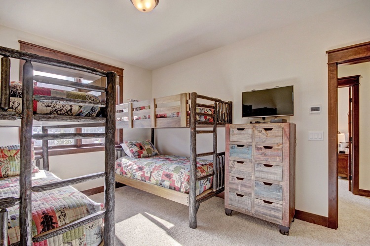 3 Bedrooms Standard room