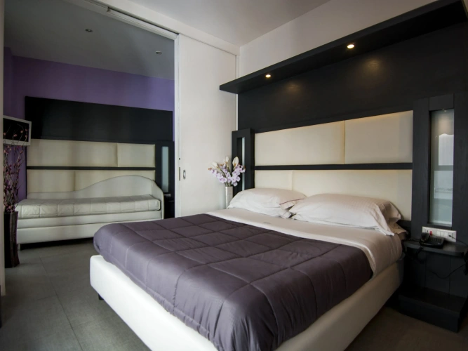 2 Bedrooms Standard Family room
