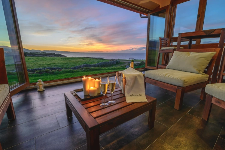 4 Bedrooms Cottage