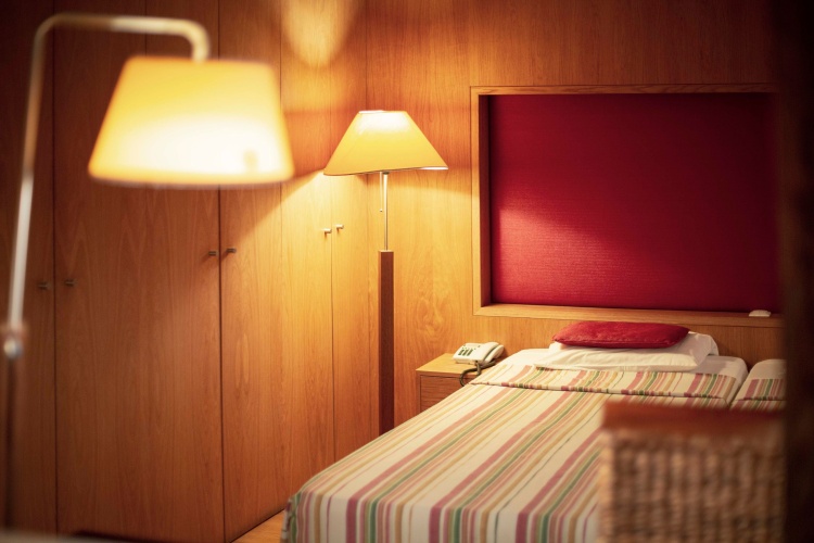 Standard Single Studio