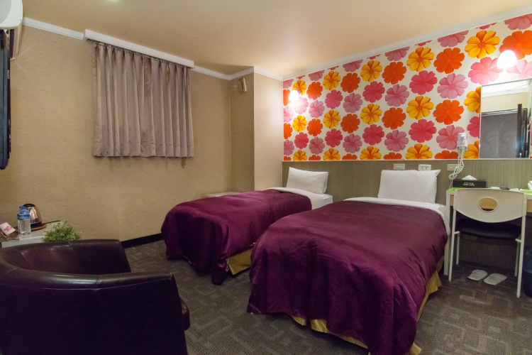 Standard Twin room