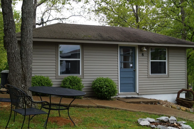 1 Bedroom Cottage with partial view