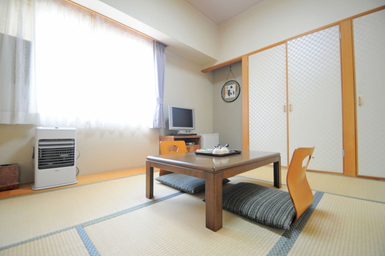 Standard room with mountain view