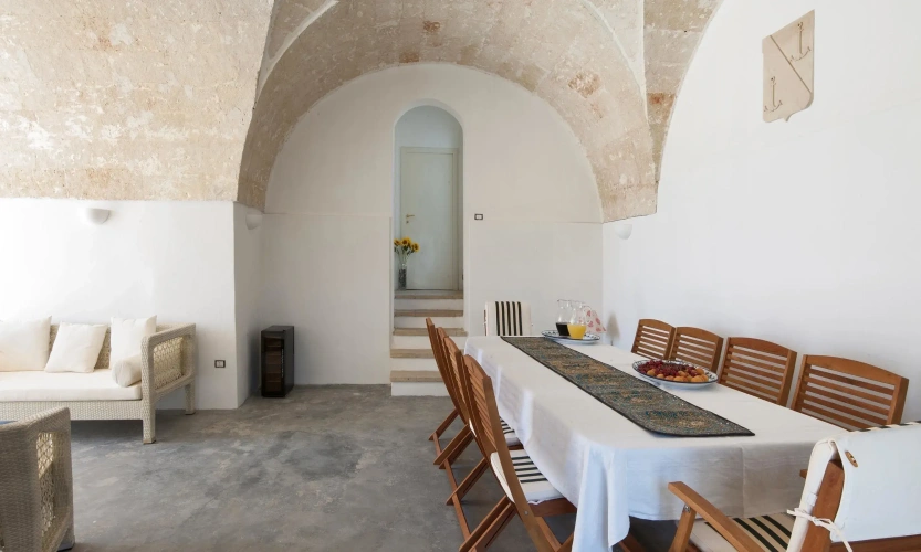 5 Bedrooms Villa