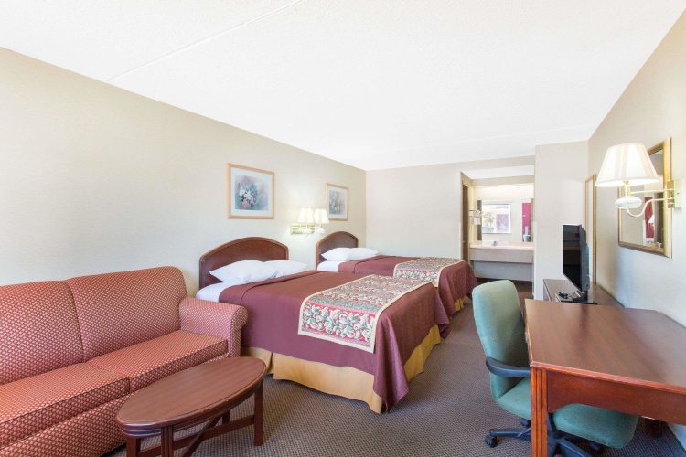 Quadruple Suite