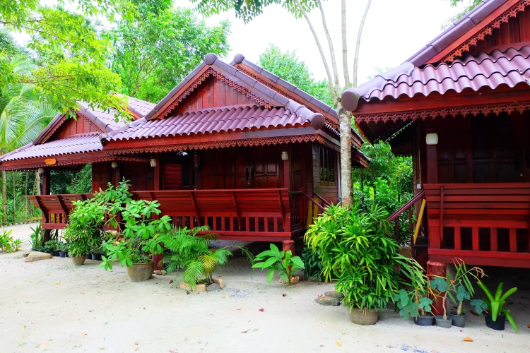 2 Bedrooms Bungalow