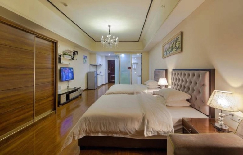 Deluxe Twin room with city view