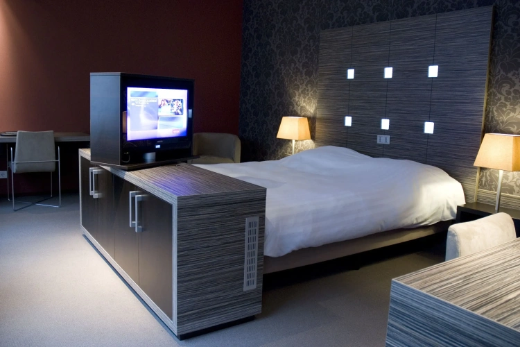 Privilege room