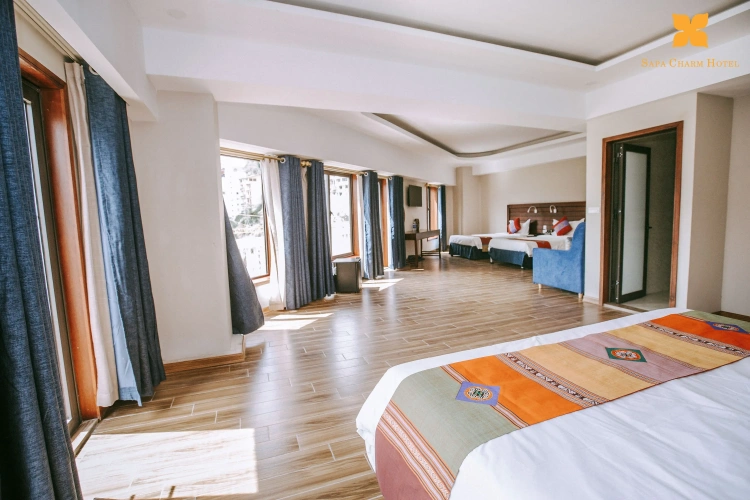 1 Bedroom Quadruple Family Suite with mountain view