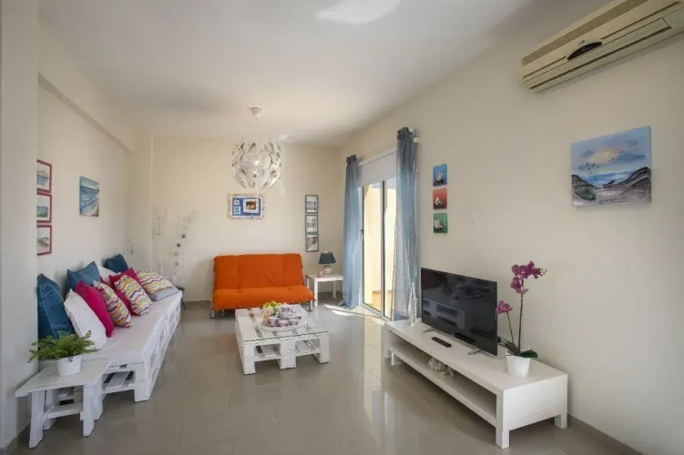 3 Bedrooms Villa