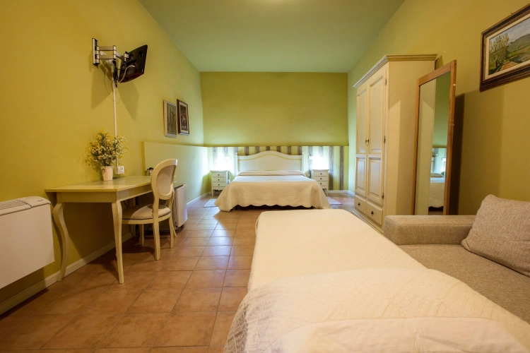 Standard Twin room