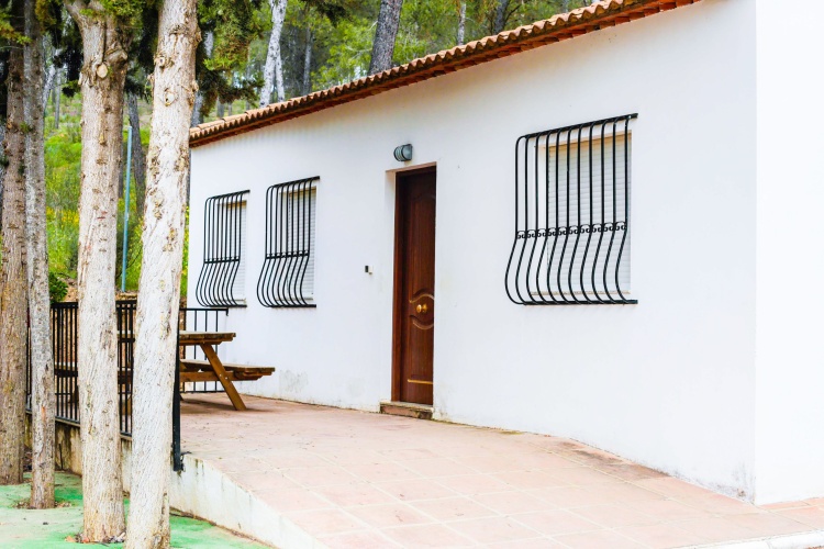 3 Bedrooms Double Bungalow