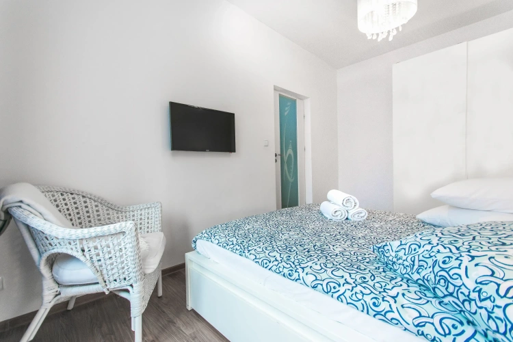 1 Bedroom Family Apartment