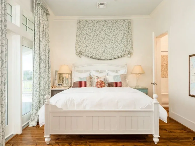 6 Bedrooms Cottage with balcony