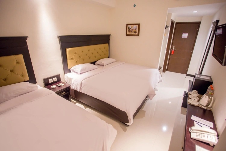 Premier Triple room