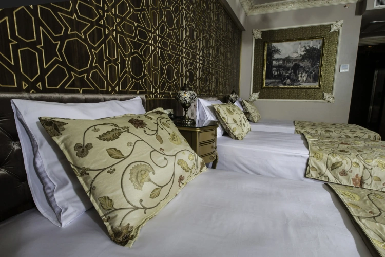 Deluxe Triple room