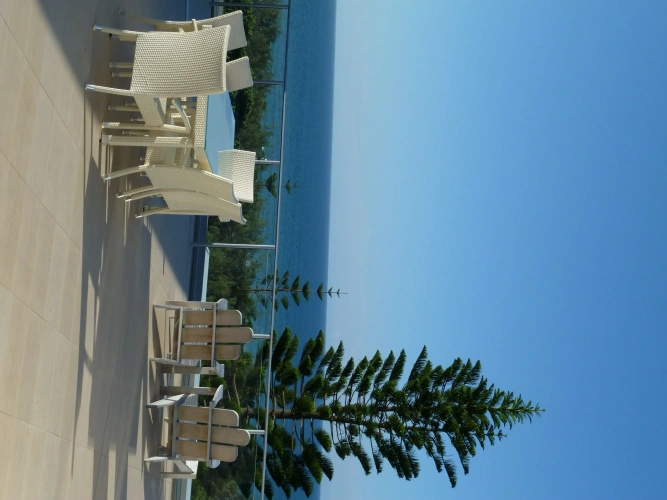 2 Bedrooms Apartment with ocean view